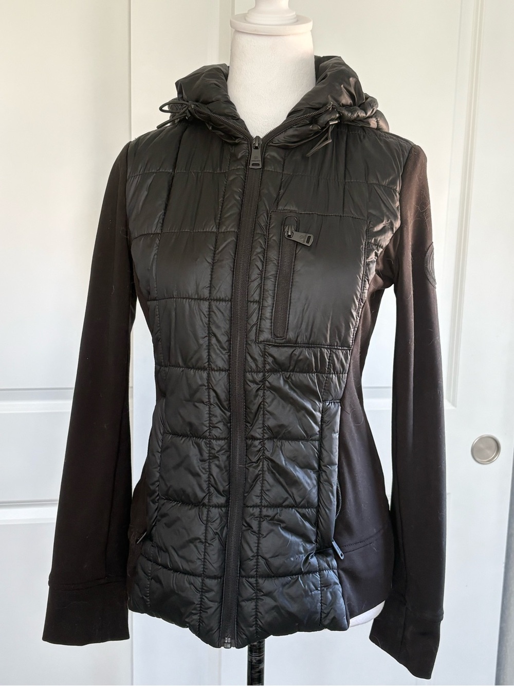 Women’s Quilted Hooded Hybrid Puffer Jacket - Black